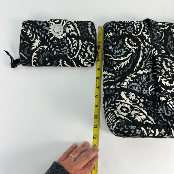 Vera Bradley Paisley Noir Quilted Turlock Tote "Travel Turlock Tote"& Wallet Set - Picture 13 of 14